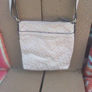 cute never used light pink and white tommy hillfiger